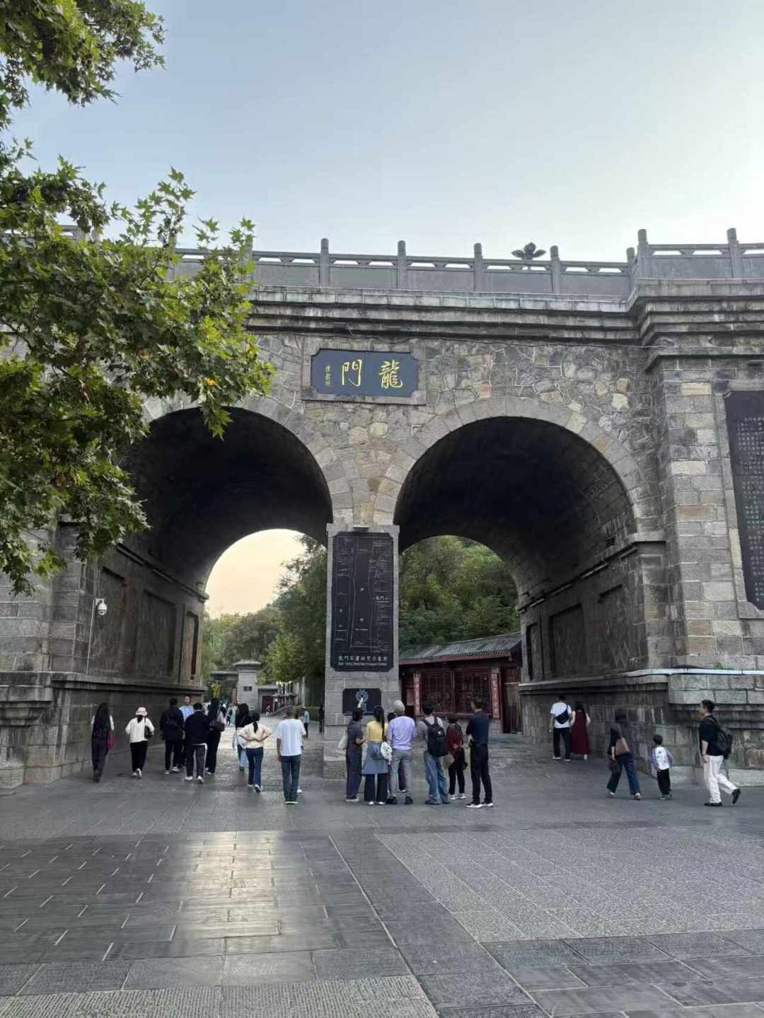 洛阳博物馆闭馆一年，全网