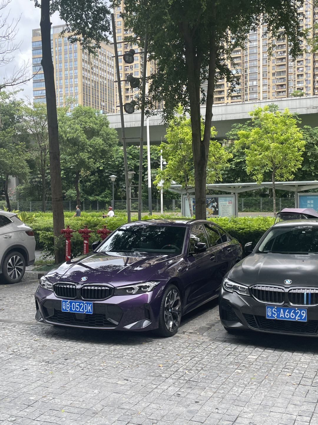 验车拉开车门被新车味顶了个跟头,媳妇要囤30包竹炭、4S店报了2000的治理:我把指南、治理和检测仪全扒了一遍,最管用的招不花钱