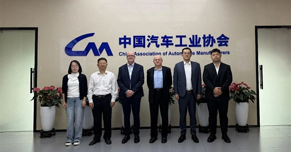 中汽协与澳大利亚联邦汽车工业商会、澳大利亚卡车工业理事会举行会谈