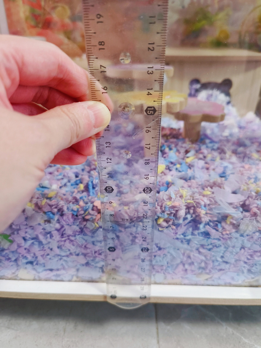 降温给仓鼠换垫料:蓬松棉、纸棉、木屑,安全线各不同