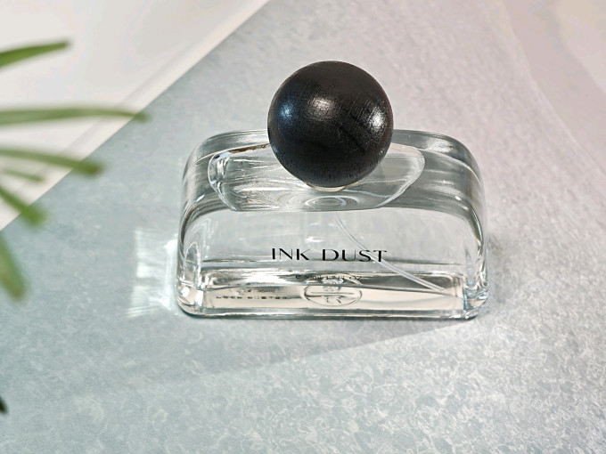 希汀中性香水