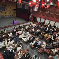 德云鼓曲社五年了：40块的天津小场、"升平雅乐"巡演、婉字科班底和避雷点，我一次排完，去听之前先看这篇