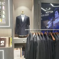 原来这种西装定制店也能明码标价