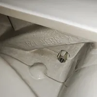装智能马桶盖，第一道坎可能真不是价格，是旧盖上那两颗锈死的螺丝
