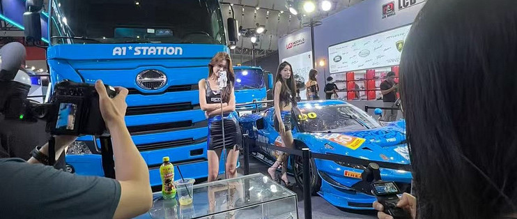 逛了车改装展，发现最贵的坑不是门票，是那些不能上路的"好东西"