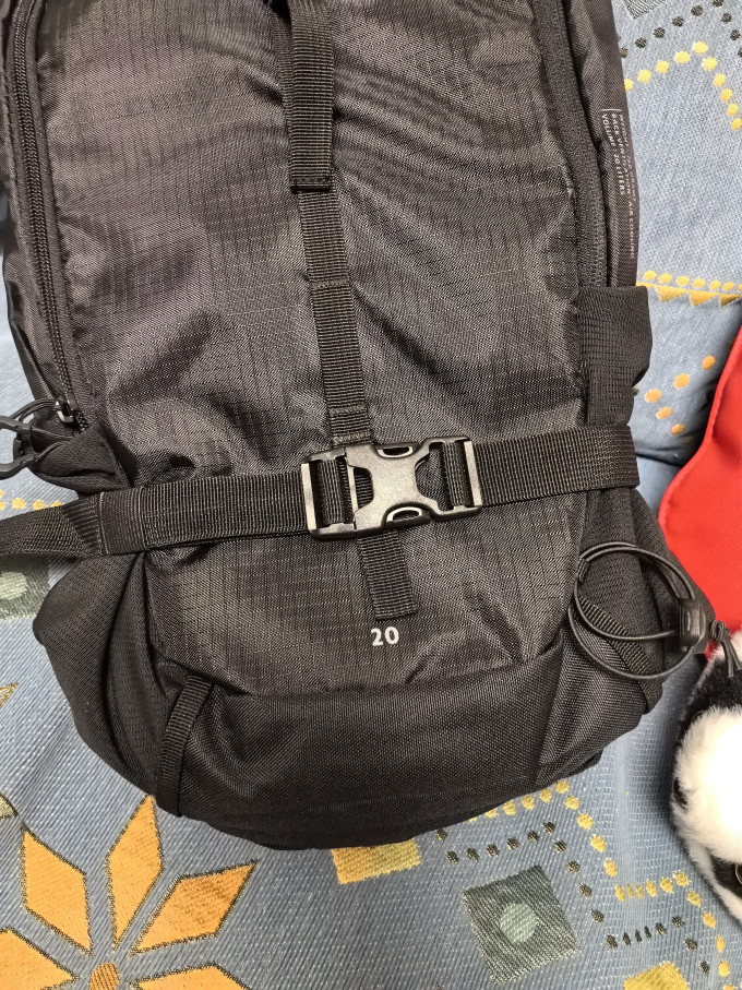 迪卡侬旅行背包