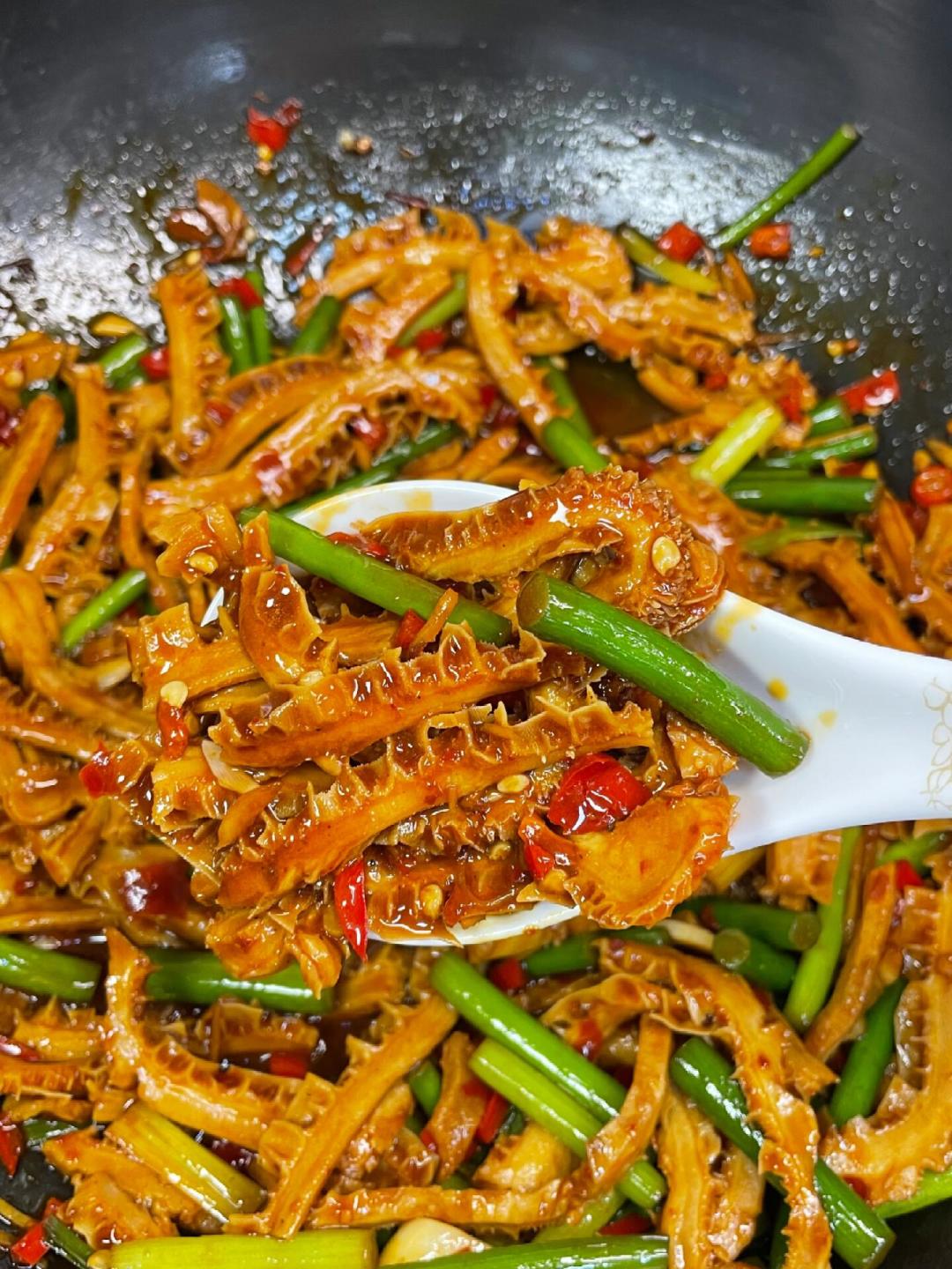 同锅青菜,饭店1分钟你家5分钟:锅气不是玄学,是3个变量