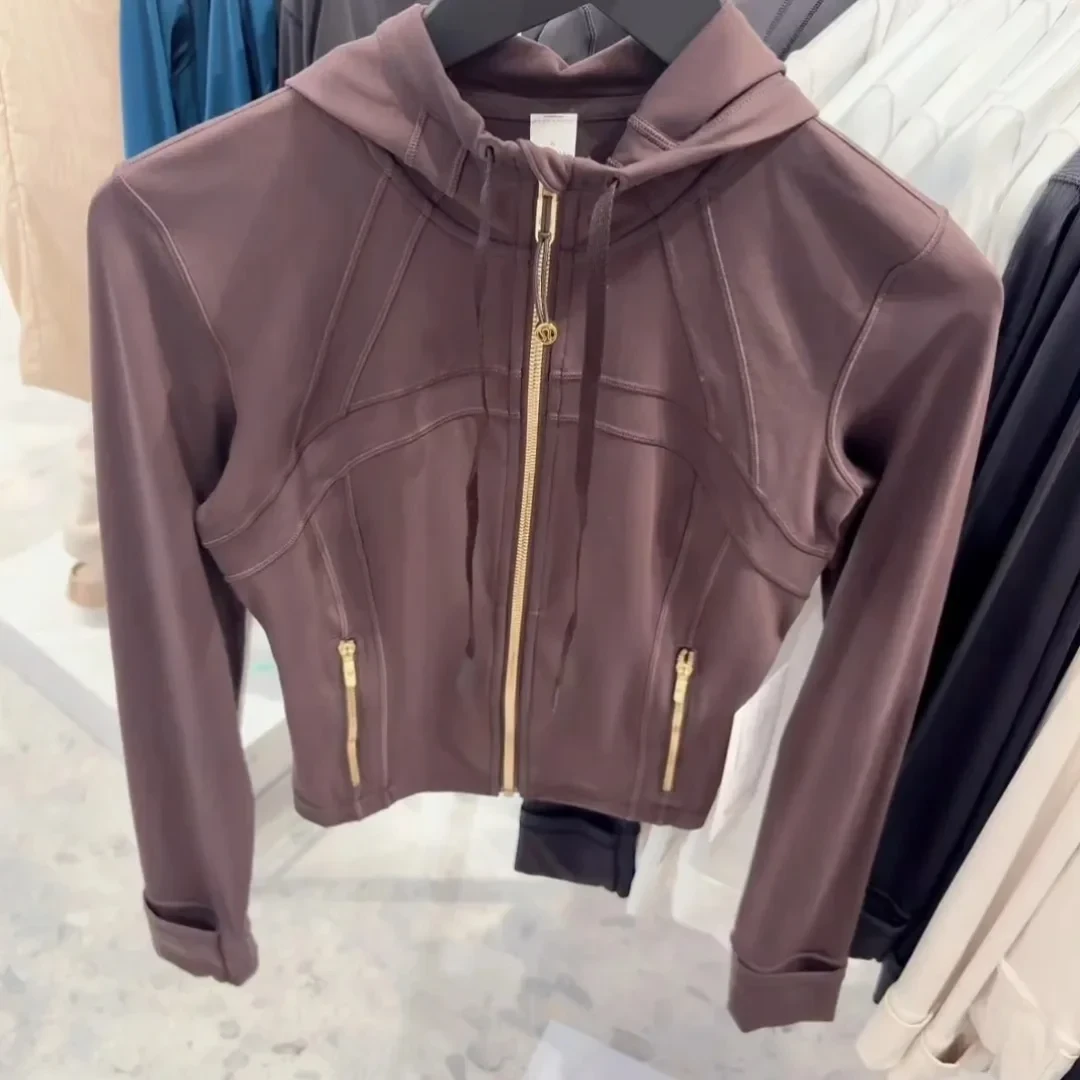 「奥莱5折起、3件580」撞上「1299-100券只圈衣服」:lululemon双11算账党,先把价梯、渠道、码数这三本账对完