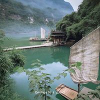 一加16被极客湾叫作"驯龙高手"：龙驯了，温度和价格两笔账还在