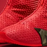 Ja 4高帮红色警戒？低配Yeezy 2实锤了！