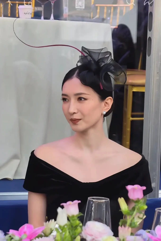 特色女装