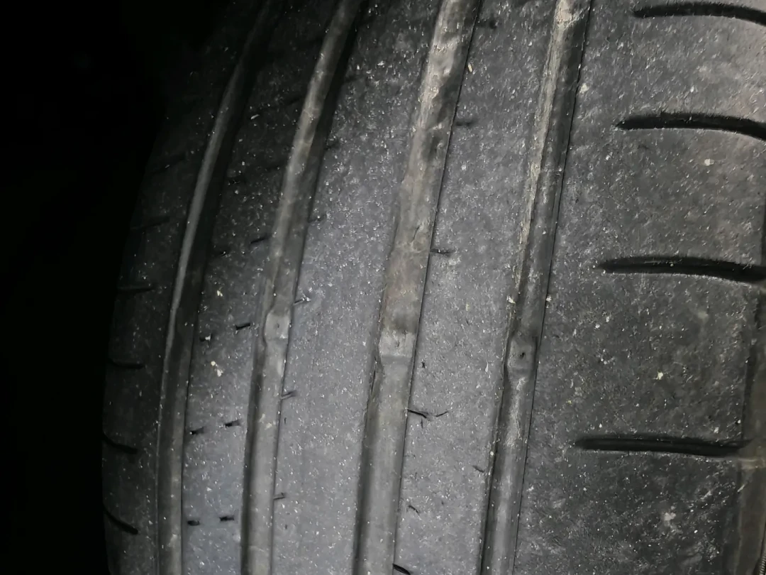 朝阳1号EVPro卖850,马牌UX7报1050:双11价差缩到一条烟钱,这个溢价现在只剩三样东西值得买