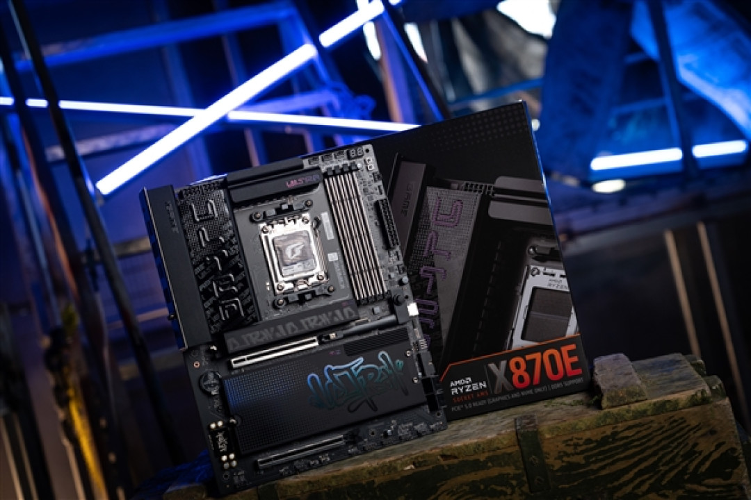 192GB内存超频6600 CL28!七彩虹X870E主板预售:首发1899元