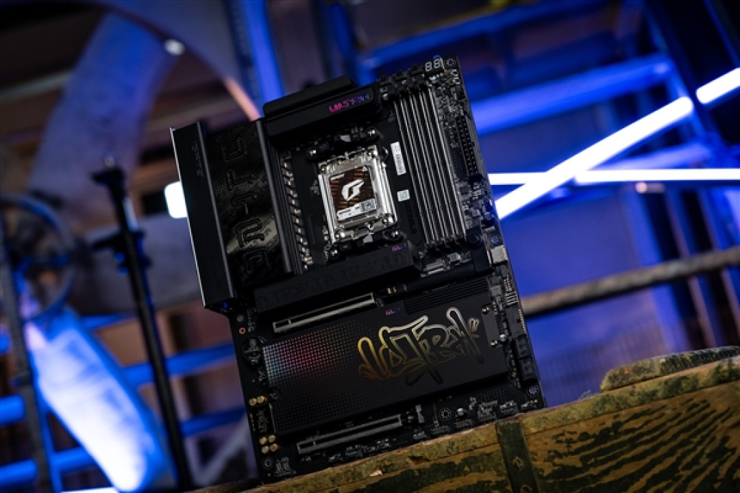 192GB内存超频6600 CL28!七彩虹X870E主板预售:首发1899元