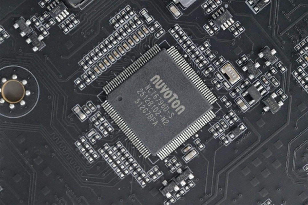 锐龙9000新搭档!七彩虹iGame X870E ULTRAS主板图赏