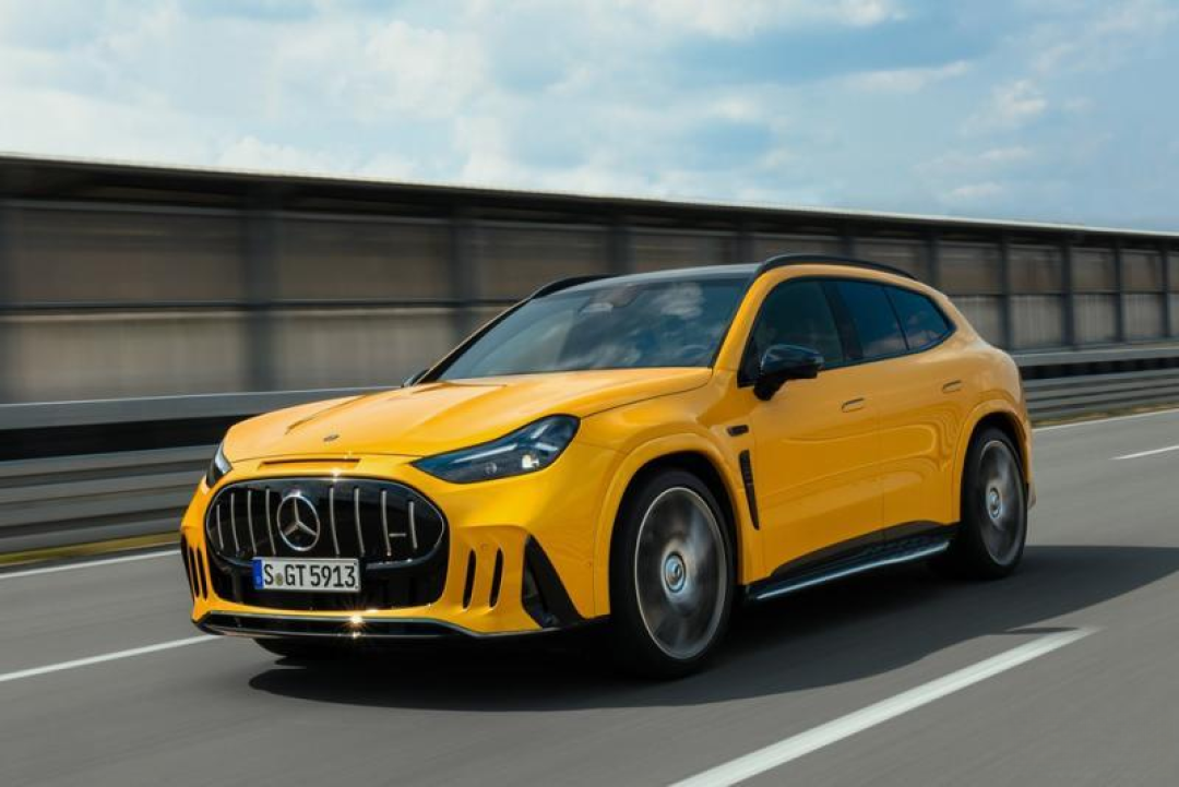 AMG首款自研纯电成了SUV,1169匹,连声浪都是采样来的