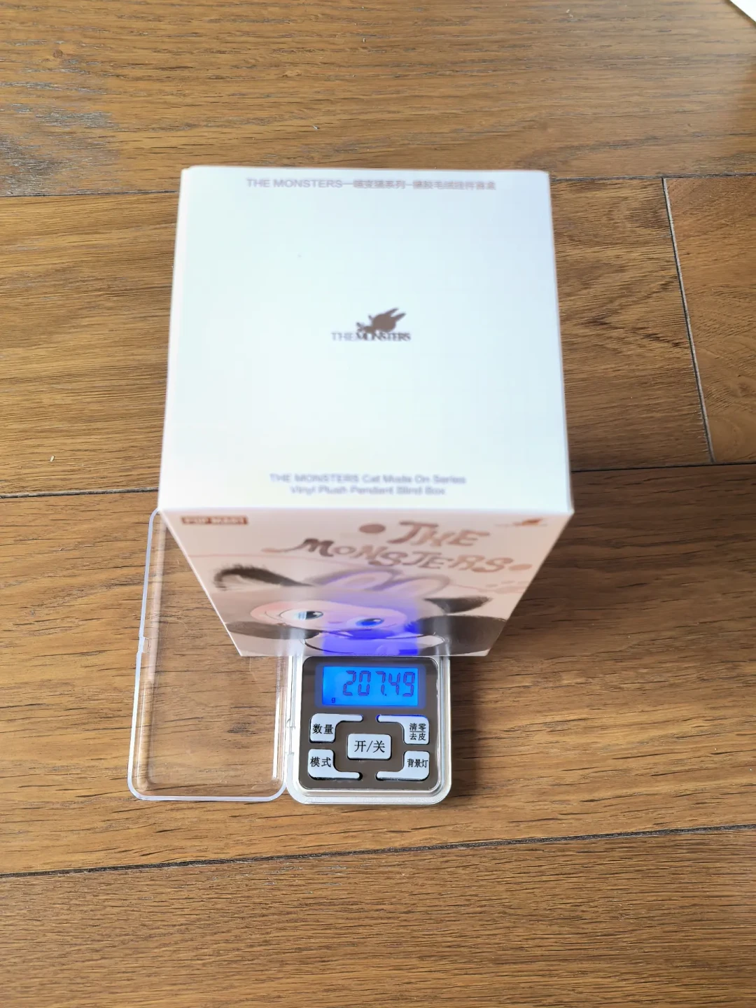 发售前5款就破发,隐藏被炒到7倍,LABUBU猫盲盒怎么买