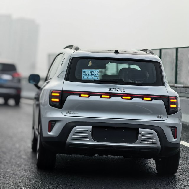 精灵#5从21.99万跌到十五万级还卖不动：抄底还是接背刺，先看完这三条价格线