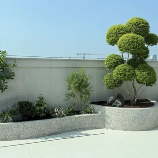 入住后第一场雨，露台积成一滩水：先别急着撕砖重做防水，浇一桶水把这3件事测明白