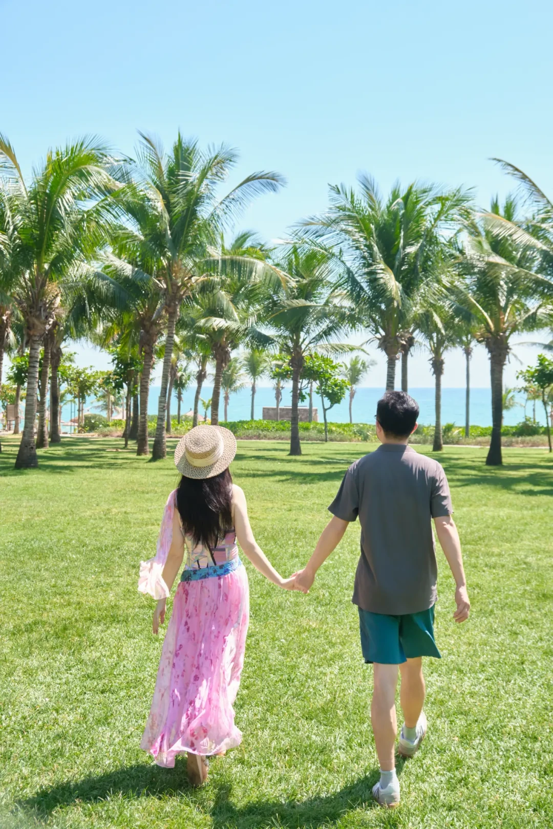 酒店送你免费旅拍,为什么你还多花了360块?三亚加片100元/张,扬州5元/张