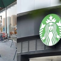 星巴克“消费入座”提示牌明日进店：总部仍称“不强制”，为何难落地？