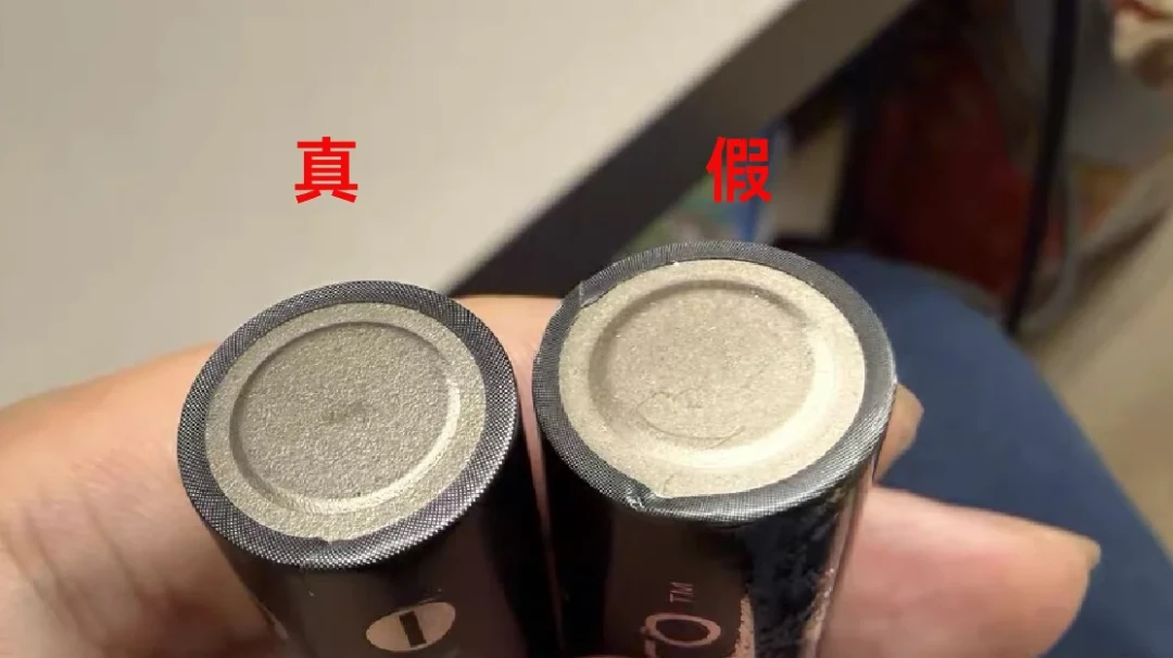 闪光灯不认容量:10年的白皮回电比刚买的黑Pro快——4组实测、9种电池,我把回电、寿命、虚标、充电器四本账双11前一次对完