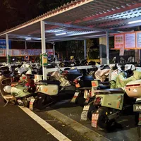 3元充电，2.5元是服务费？11月起，这乱象要被治了