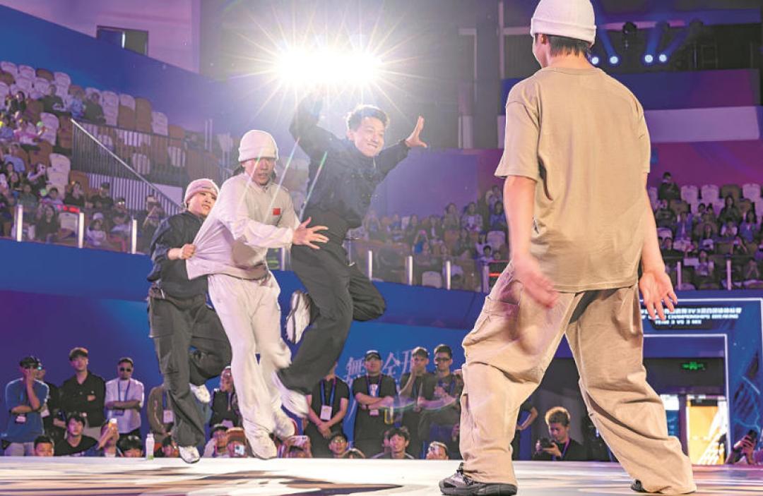 「18岁郭朴生日前一天拿下亚运金牌」撞上「一年6000合同写不退费」:街舞观望党家长,20号晚8点双11装备闸门前,先把报班年龄、价梯、护具这三本账对完