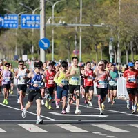 马赫6pro中底之争与北马C10 2026赛后体验 | 安踏10.20日报