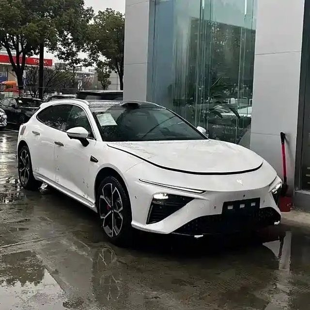 花1.35万给极氪001换芯，被“背刺”的车主把账算回来了