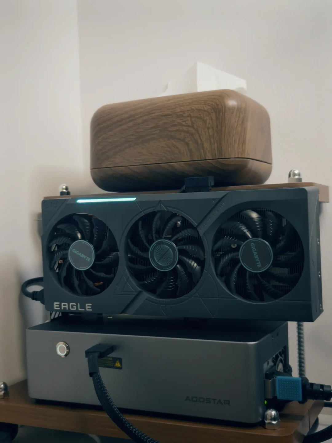 迷你主机加独显:OCuLink实测RTX5080,损耗远没你想的大