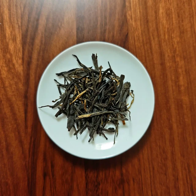 凤牌官方说"不用洗"：戒不掉洗茶的那一冲，倒掉的恰是经典58最香的一杯，外加2块2