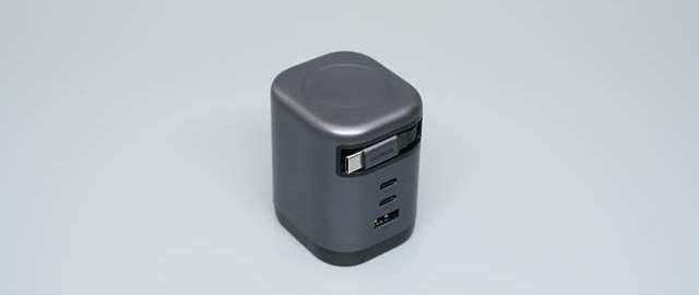 把100W快充与伸缩线塞进小机身，绿联这款新品值不值得买？