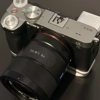 A7C2今晚杀进7字头？7天降价4次、套头800元没人接——这波史低，先看清价签背后的三道杠