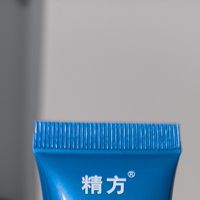 收狐霜状质地会不会搓泥、弄脏衣服？