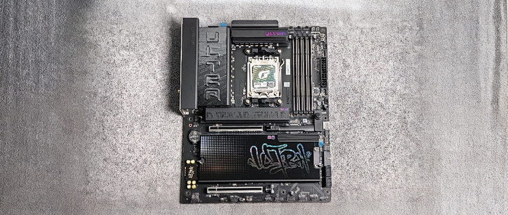 中高端装机好选择：七彩虹 iGame X870E ULTRA-S主板上手解析