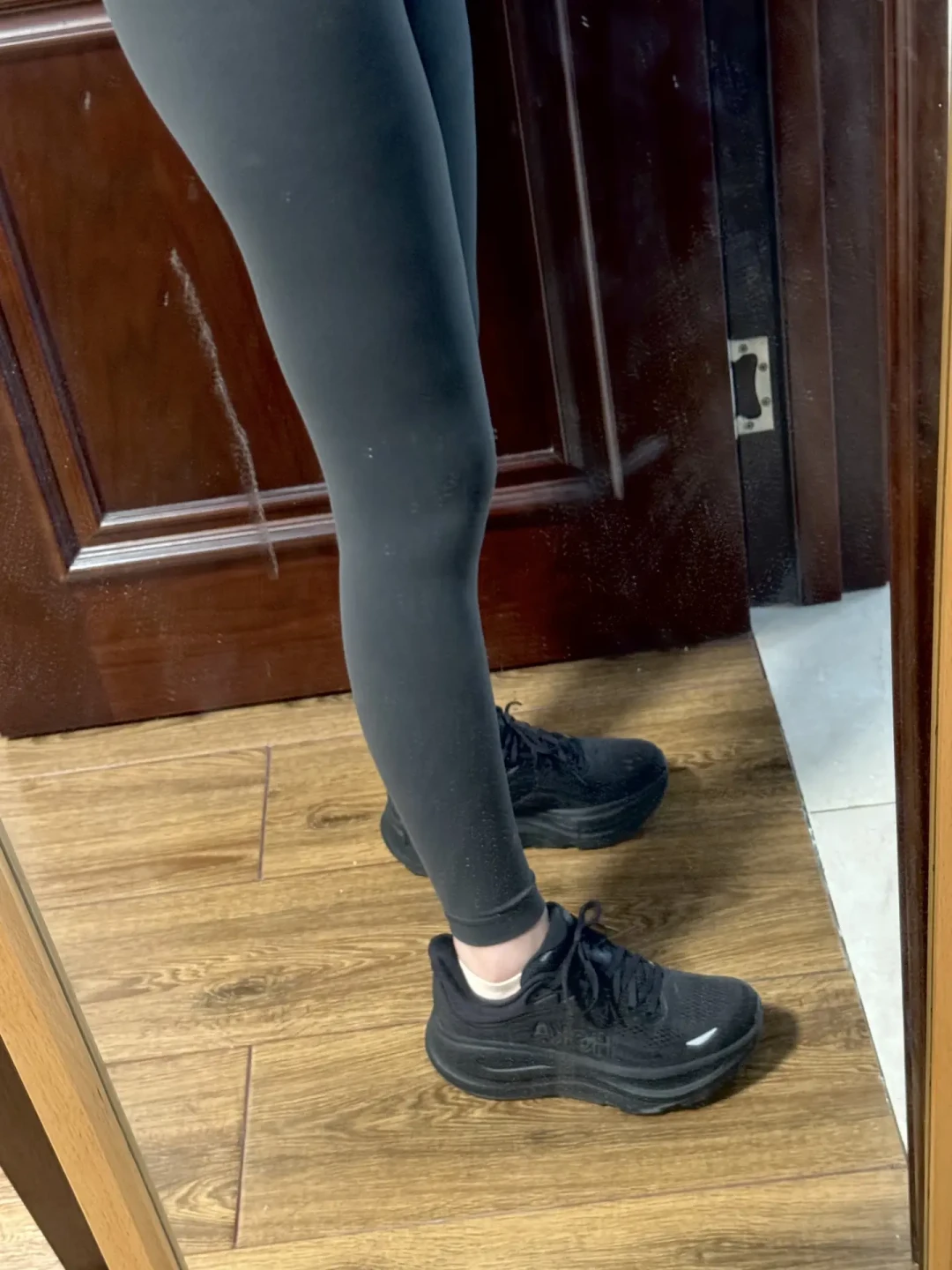 2026 双11 HOKA CLIFTON 11 GTX 雨天通勤值不值?缓震、防水、百搭三笔账|选购指南