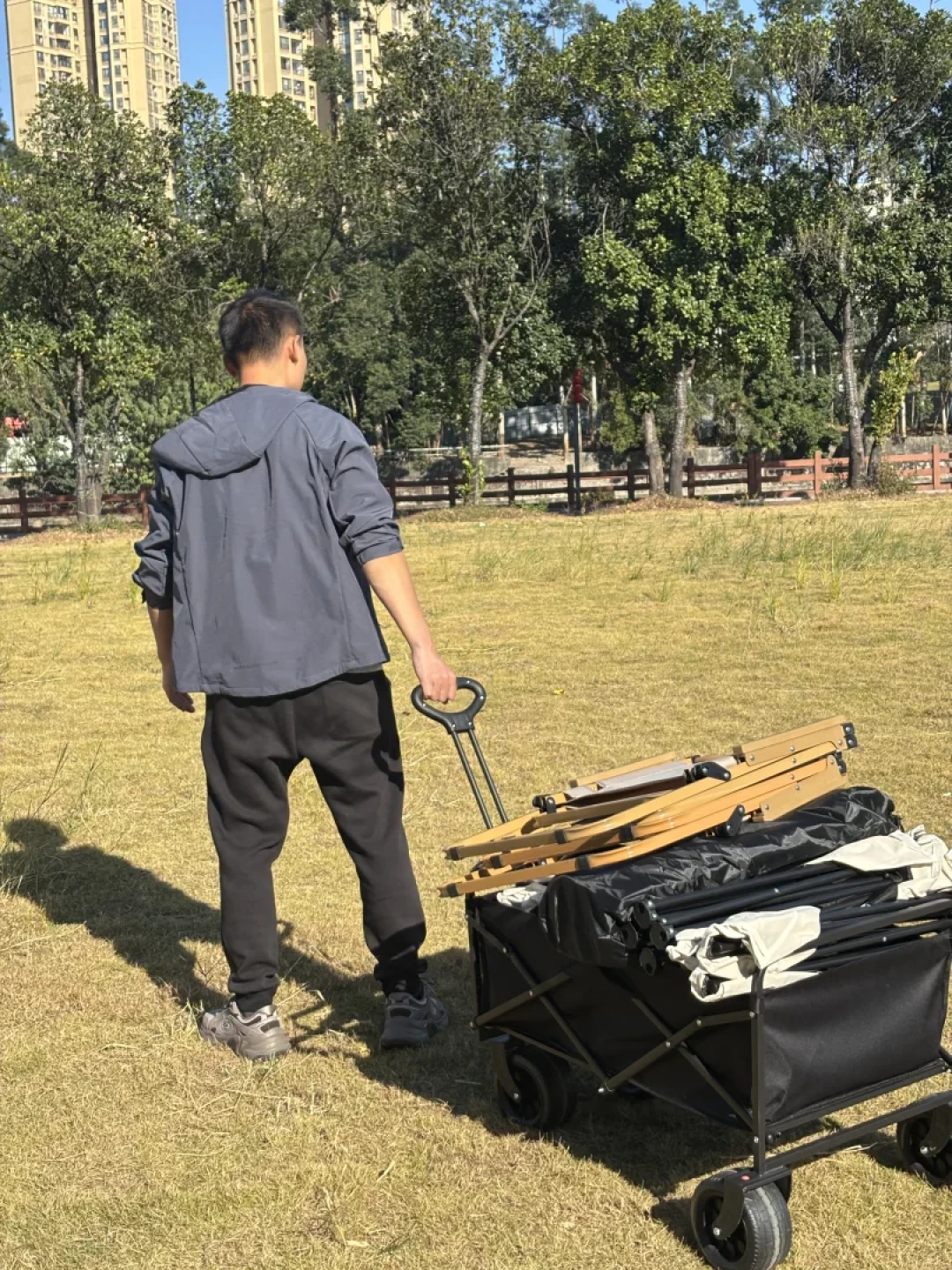 付完定金，露营装备开始降价，价保却申请不了？别急着当大冤种：价保时钟从尾款夜启动，截止拉到11月28日，先把四类差价分清楚