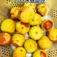 再等就下树了：霜降前买冬枣，先分清“晒甜的”和“泡甜的”