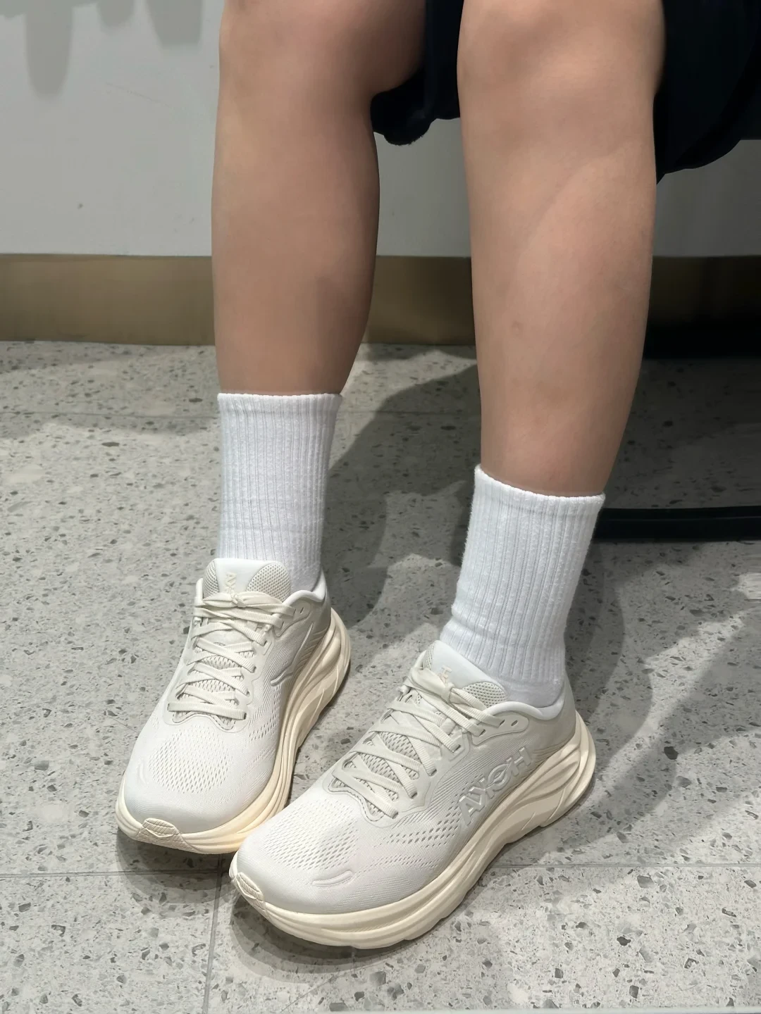 2026双11 HOKA选购指南：值不值得买？先看评测算清缓震、GORE-TEX、性价比三笔账