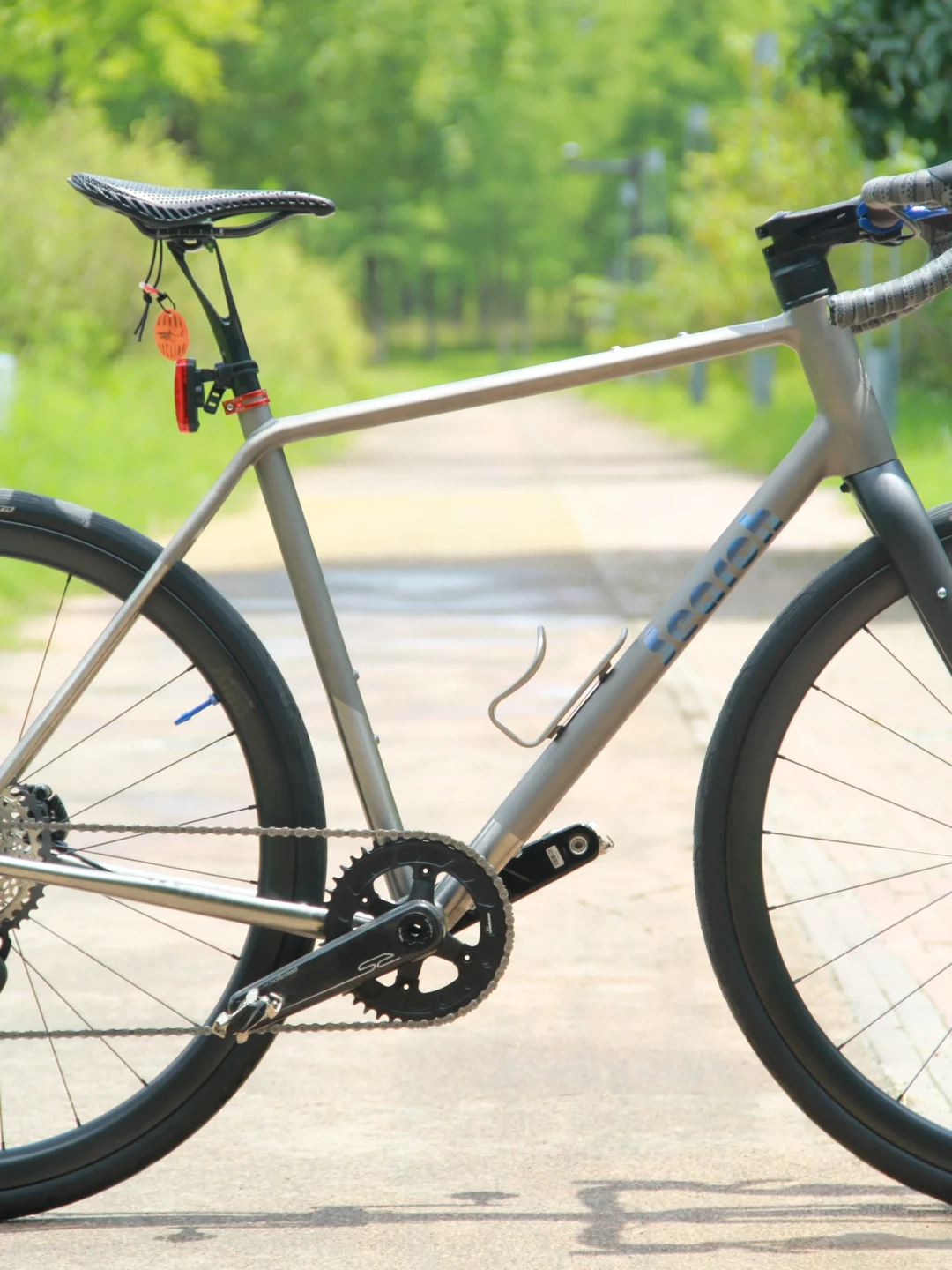 3999就能买电变?双11开卖前,帮你读完208条吵翻的评论