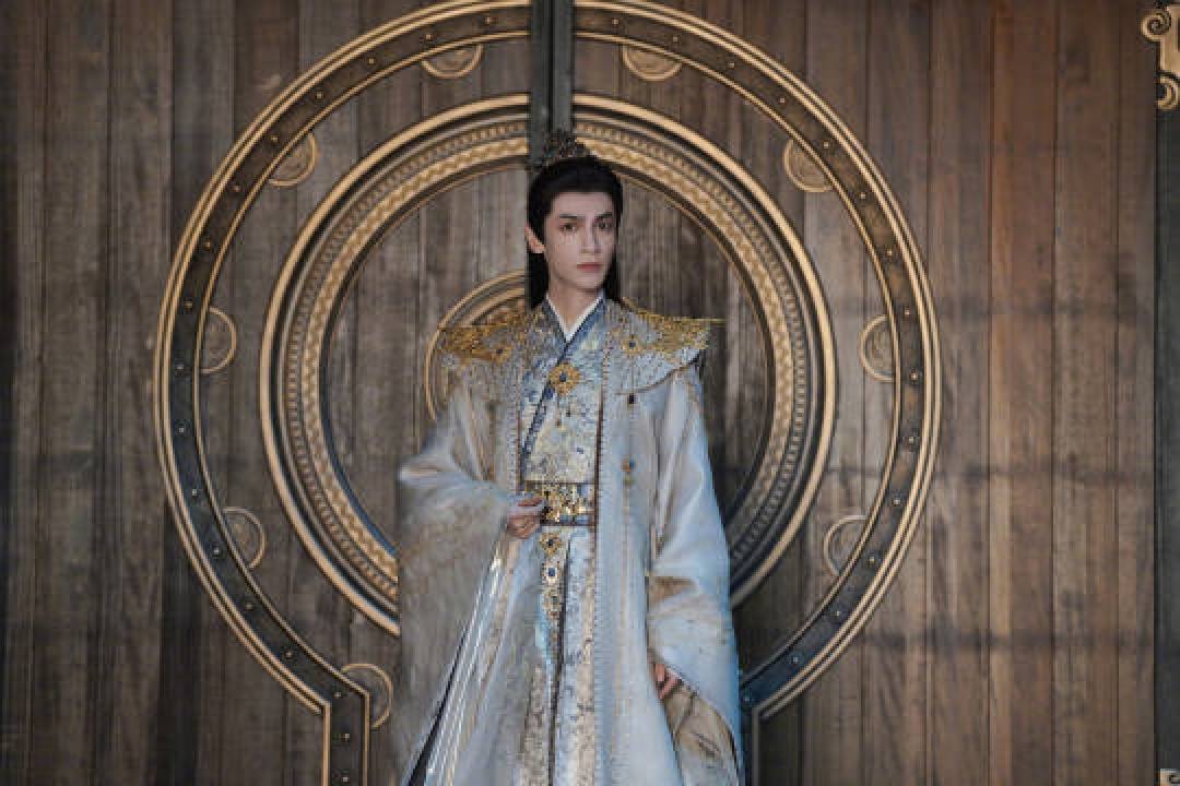 《魅影神捕》收官周：一边骂