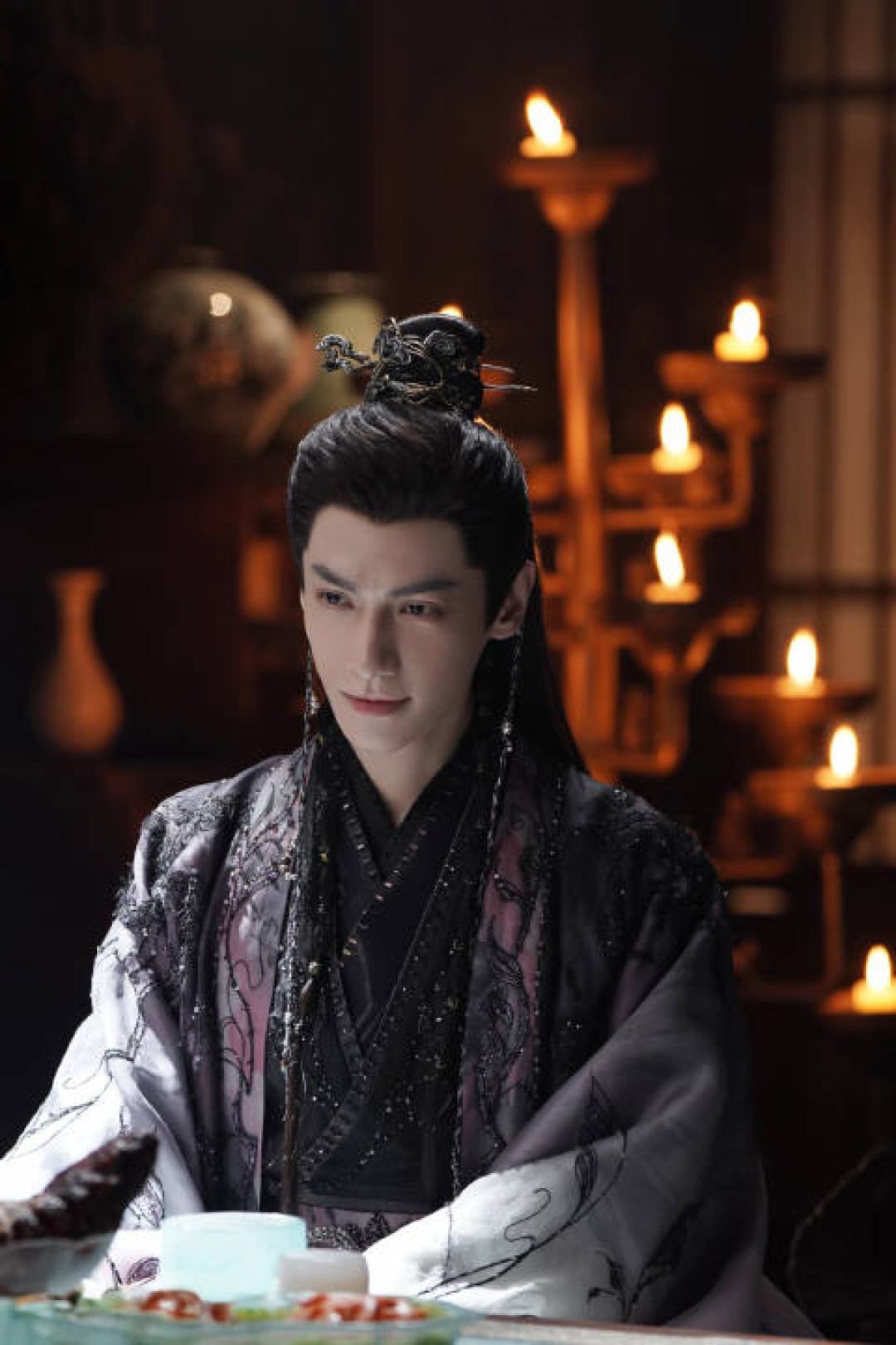 《魅影神捕》收官周：一边骂