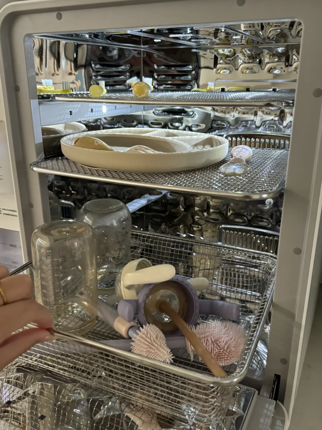 冲着“消毒”买的奶瓶消毒柜，结果天天按的是烘干键