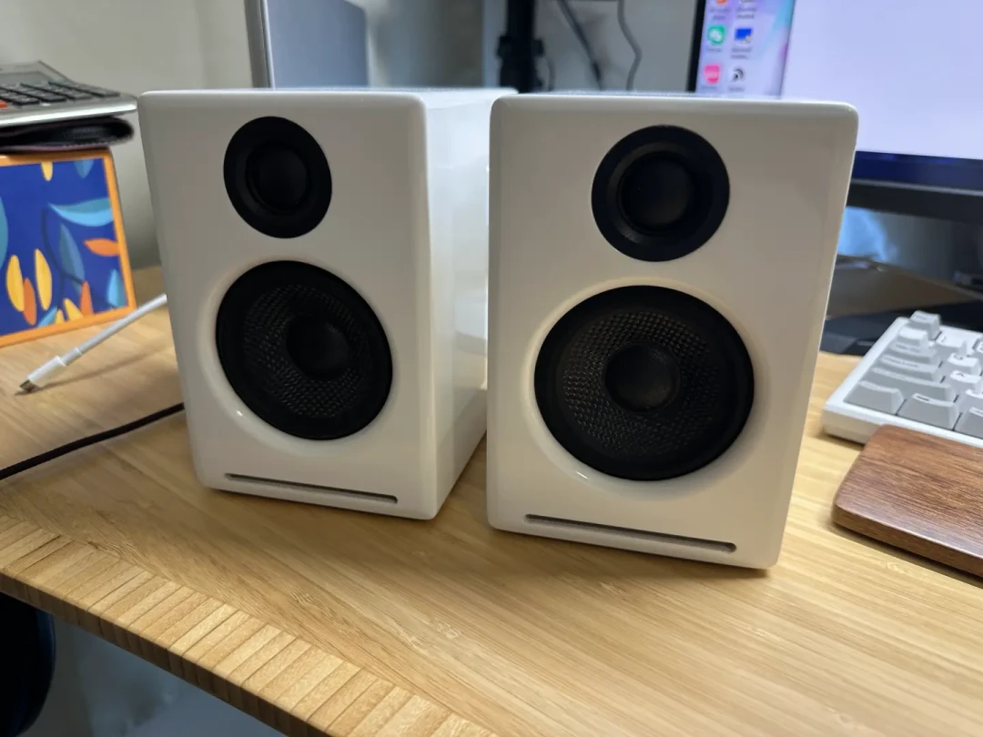 成都音响展刚落幕:展台上好听的声擎,回家一上桌就发闷?先过离墙、抬角、减震这三关