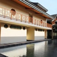 腾冲和顺柏联：住还是只泡汤？实测说话