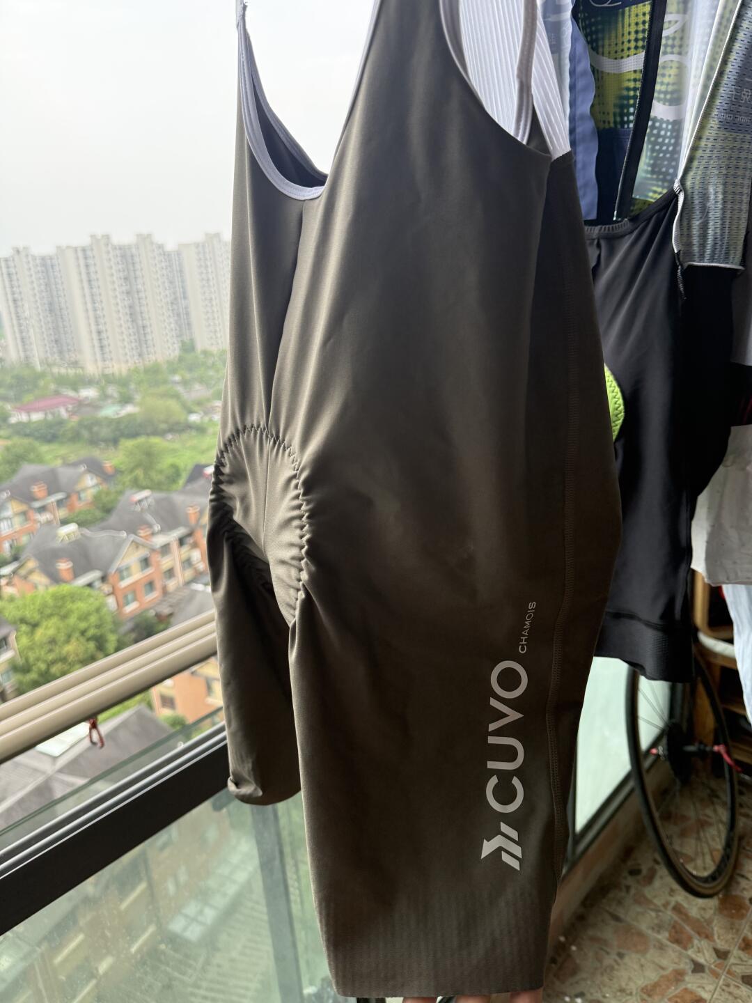 先别急着为双11骑行服掏1200,那个卖光了的闷包值得一看