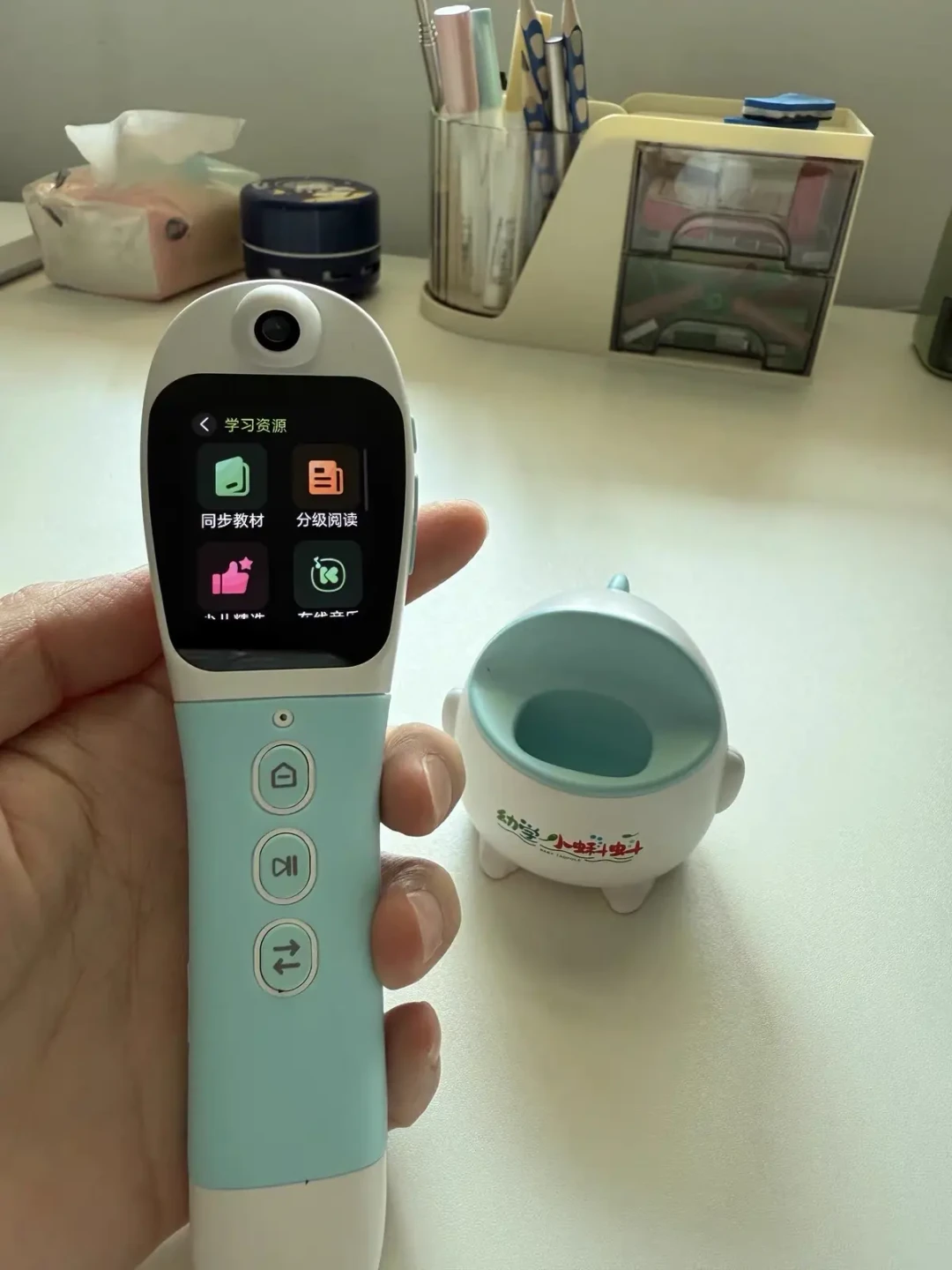 笔里附赠的识字卡，很多人睡了一个抽屉：幼小衔接焦虑季，先把小蝌蚪“识字线”的三条账算清