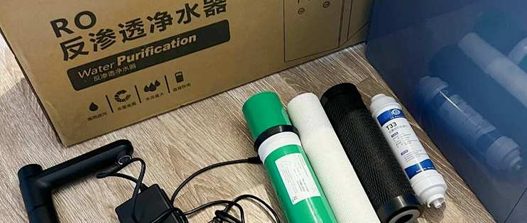 原装RO膜卖1500元，通用款只要两三百！净水"小巨人"上市，把滤芯行业的账本摊开了