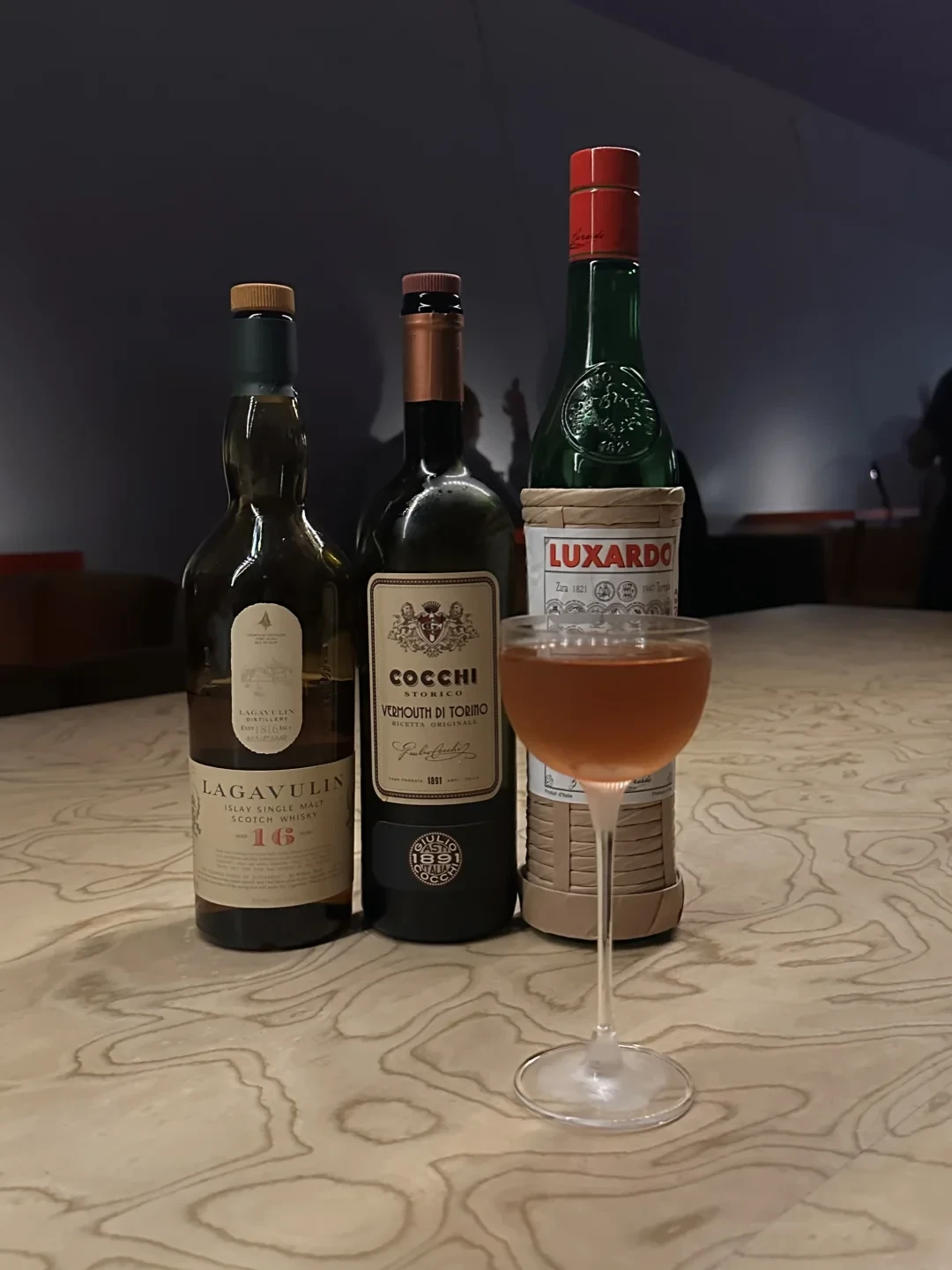 乐加维林16年正在被调酒台“用掉”:30/30/30等份不抢戏,一杯成本不到30元——双11购物车先按三种角色分开